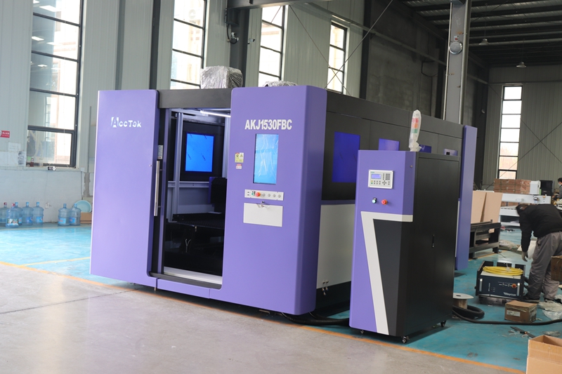 Industriële 3015 6000 Watt Fib - Industrial Laser Metal Cutting Machine recensie en prijs
