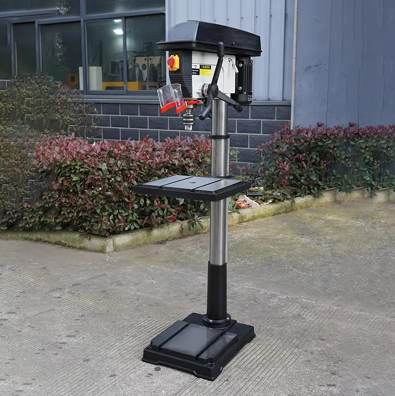 Verticale boormachine met 32 m - Industrial Laser Drill recensie en prijs